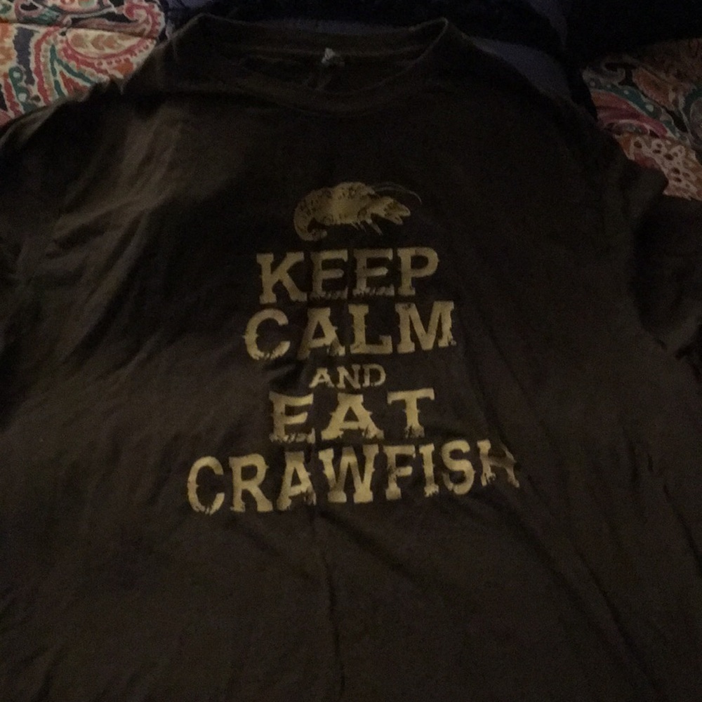 Eat crawfish tee